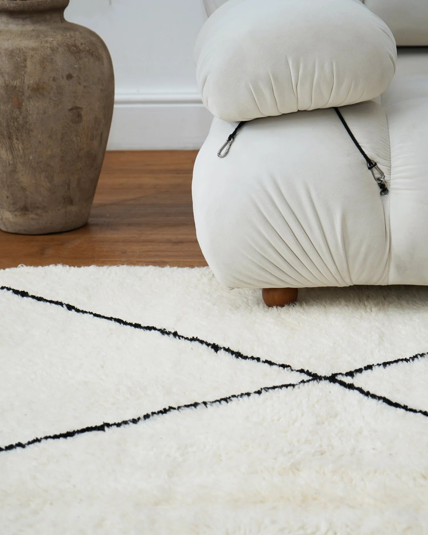 Large Berber Rug 330 x 206 cm