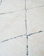 Large Sunken Berber Rug 297 x 219 cm
