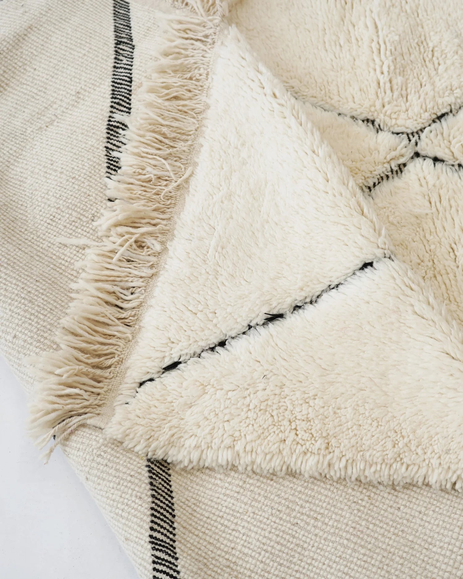 Large Sunken Berber Rug 297 x 219 cm