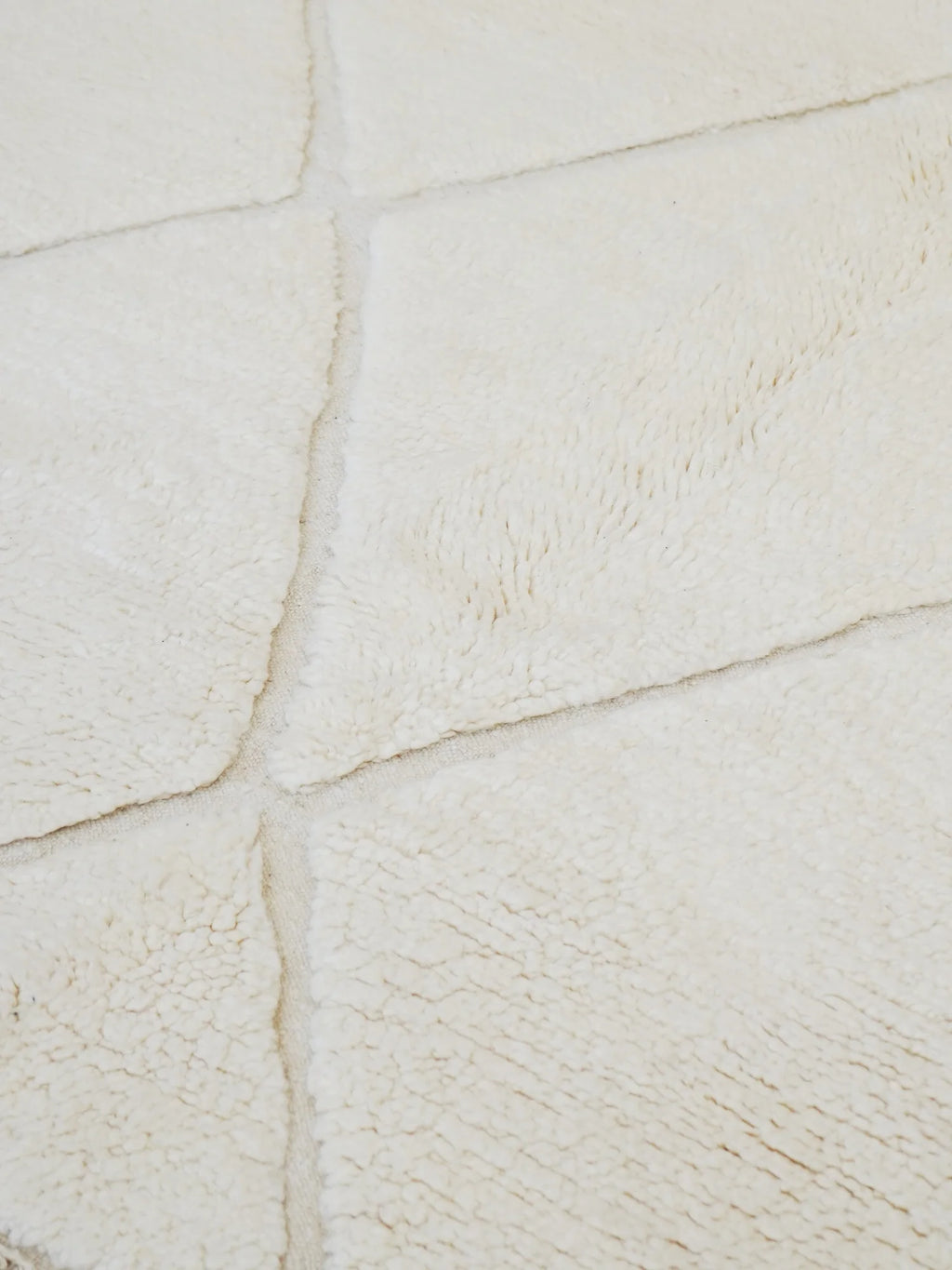 Medium Sunken Lozenge Berber Rug 250 x 165 cm