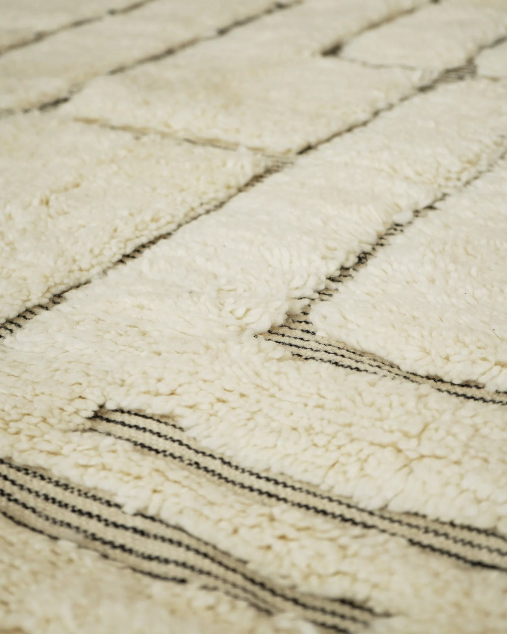 Medium Abstract Geometric Sunken Berber Rug 235 x 135 cm
