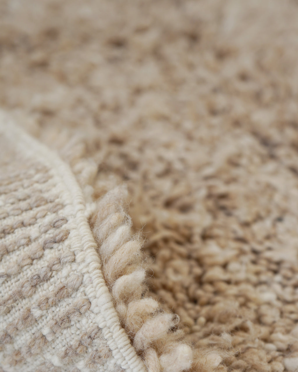 Small Berber Rug AW001 140 x 112 cm